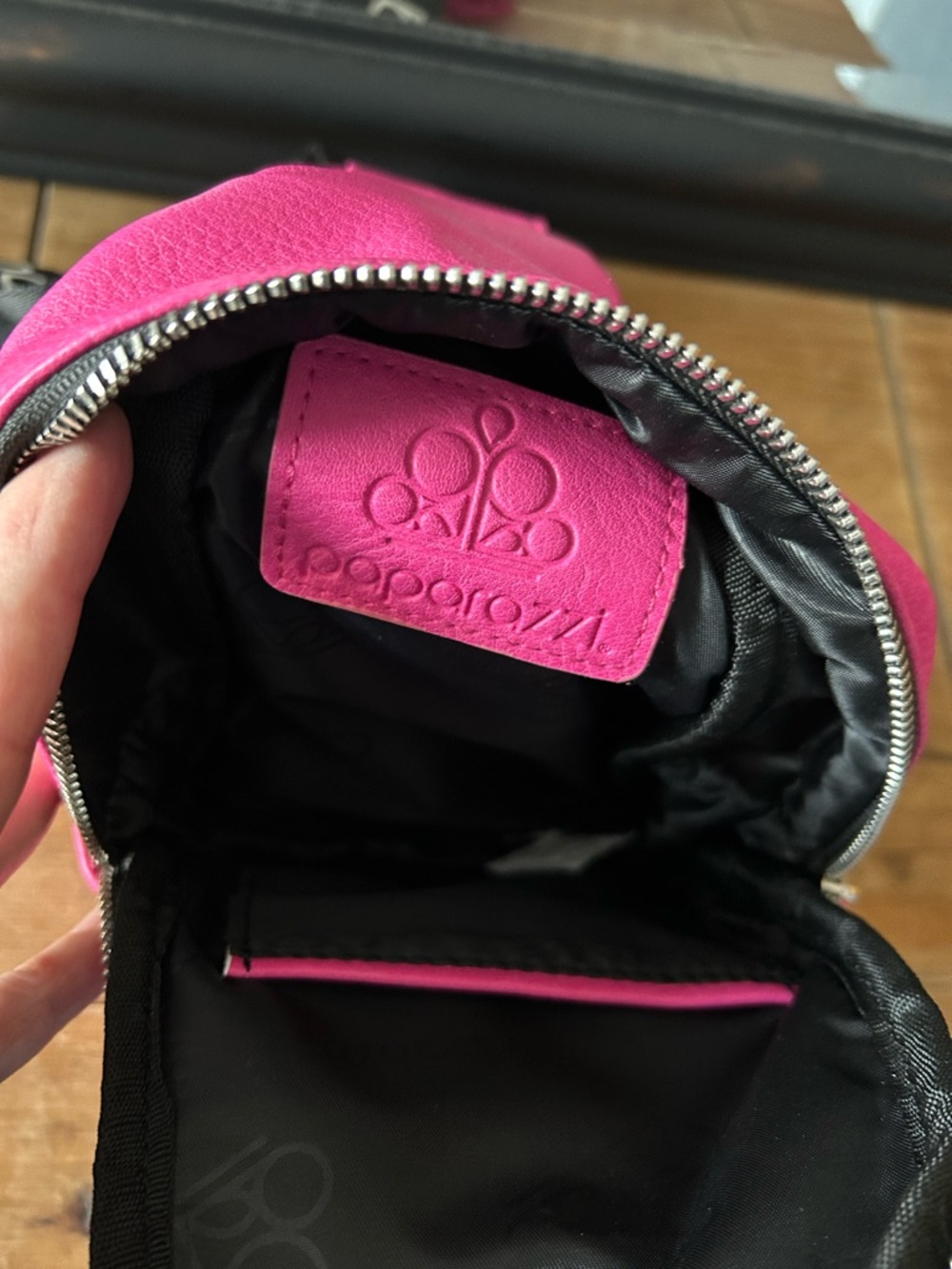 Paparazzi pink crossbody sling bag zippered compartments and a branded strap new - Picture 8 of 12